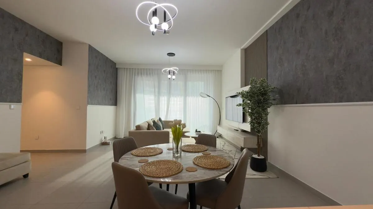 Tick - 2Br Luxury Apartment Forte 2 Downtown Dubai 0*,  United Arab Emirates